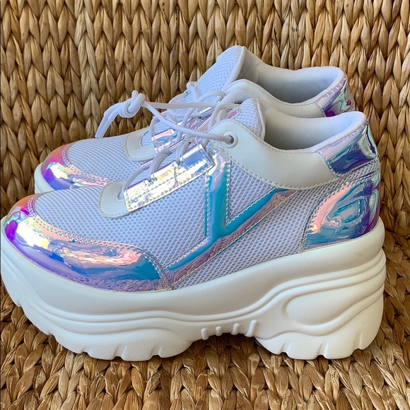YRU Matrixx White Holographic Dad Sneakers - Picture 5 of 8